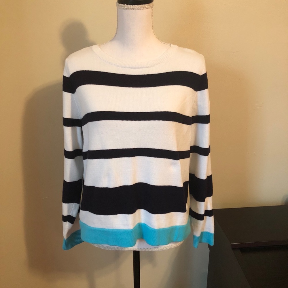 Liz Claiborne sweater cropped